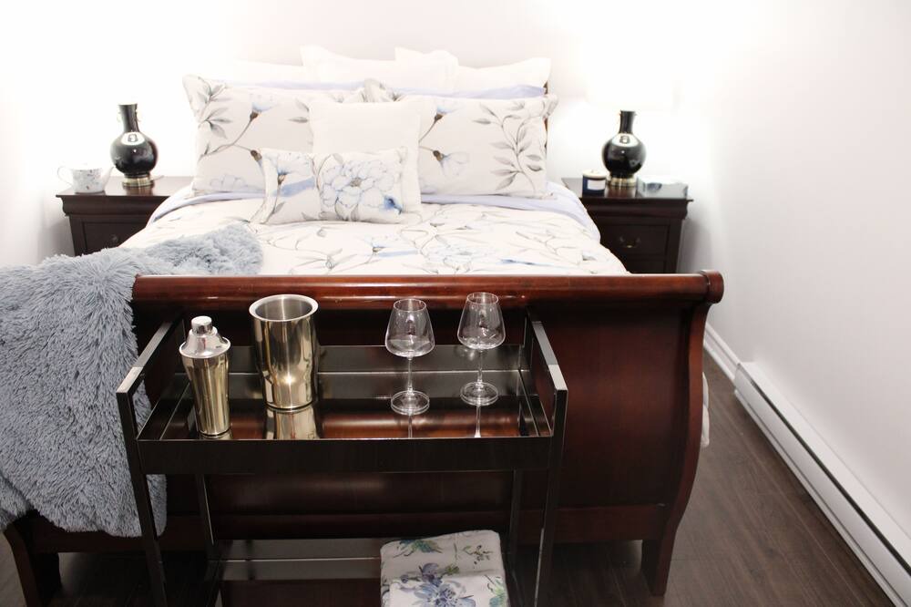 Photo of Bedroom in Downtown Gatineau