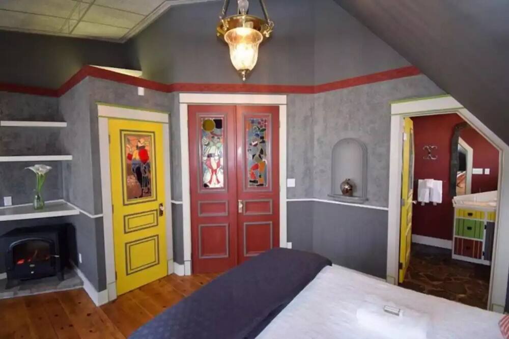 Photo of Bedroom in Niagara-on-the-Lake