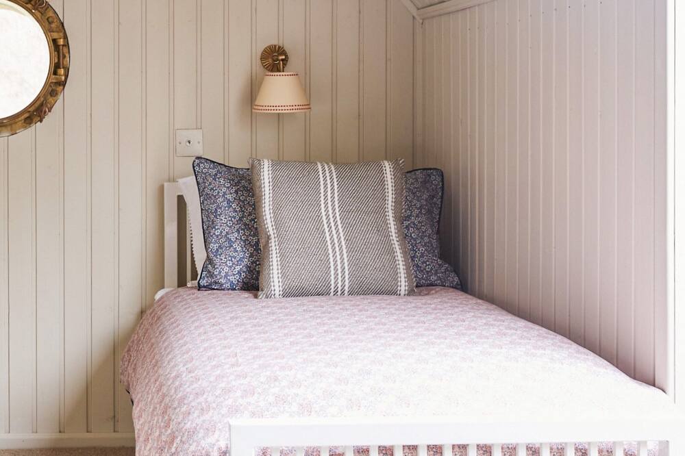 Photo of Bedroom in Lochgilphead