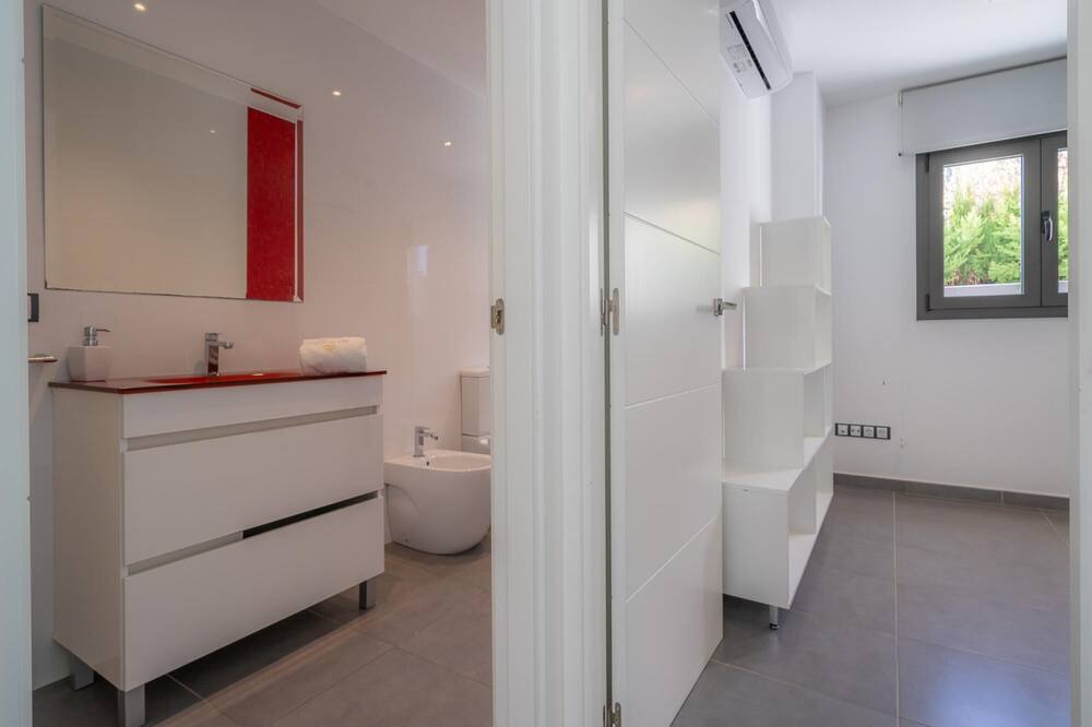 Photo of Bathroom in Condado del Jaruco