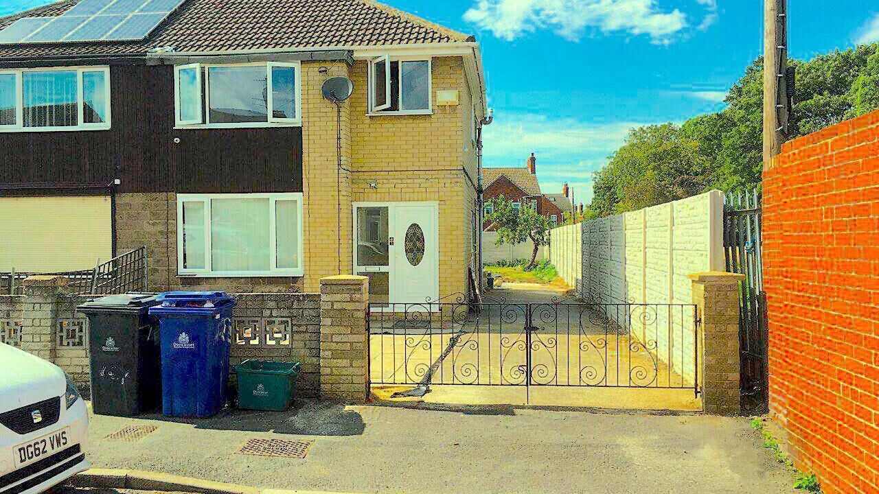 Photo of Outdoor in Thorne