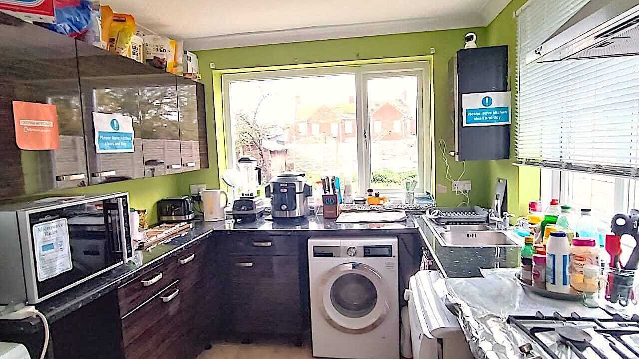 Photo of Kitchen in Thorne