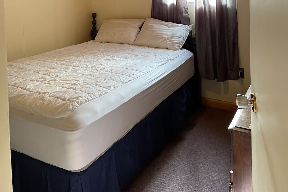 Photo of Bedroom in Bishop Corners