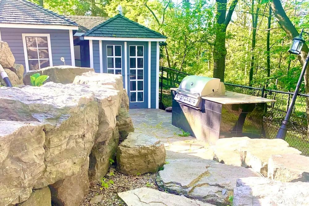 Photo of Outdoor in Clarkson-Lorne Park