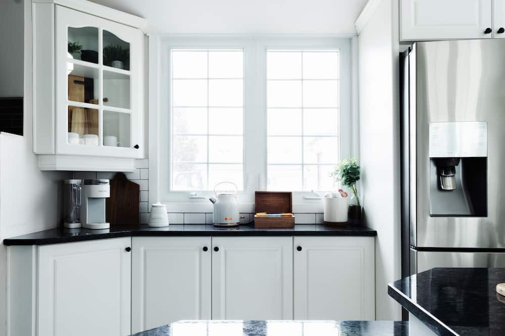 Photo of Kitchen in Amherstburg