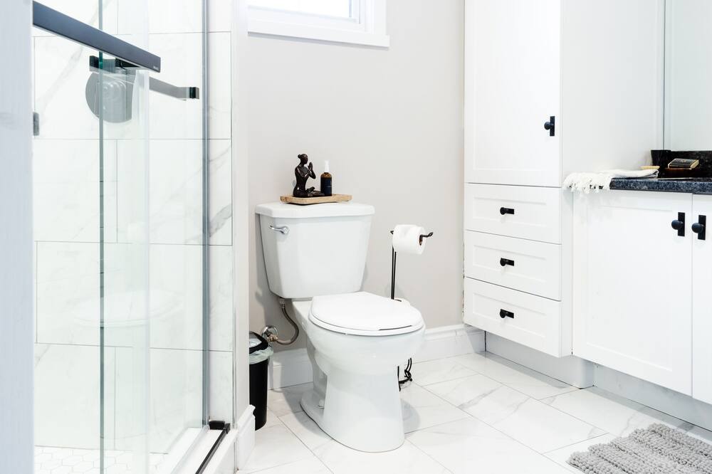 Photo of Bathroom in Amherstburg