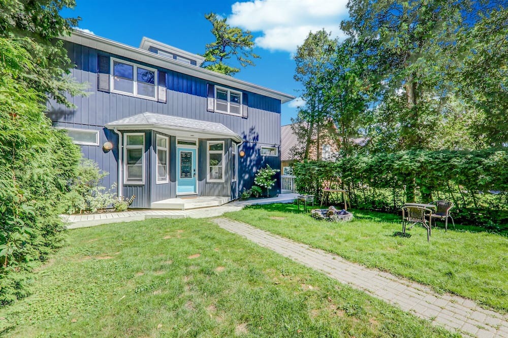 Photo of Outdoor in Rosedale