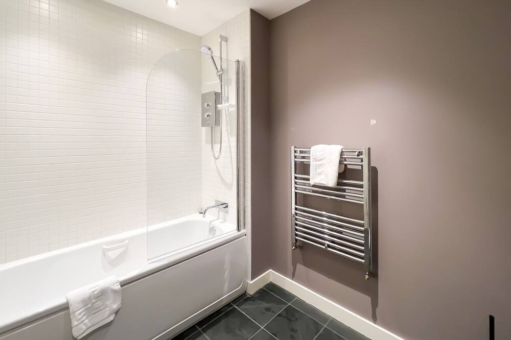 Photo of Bathroom in Finnieston