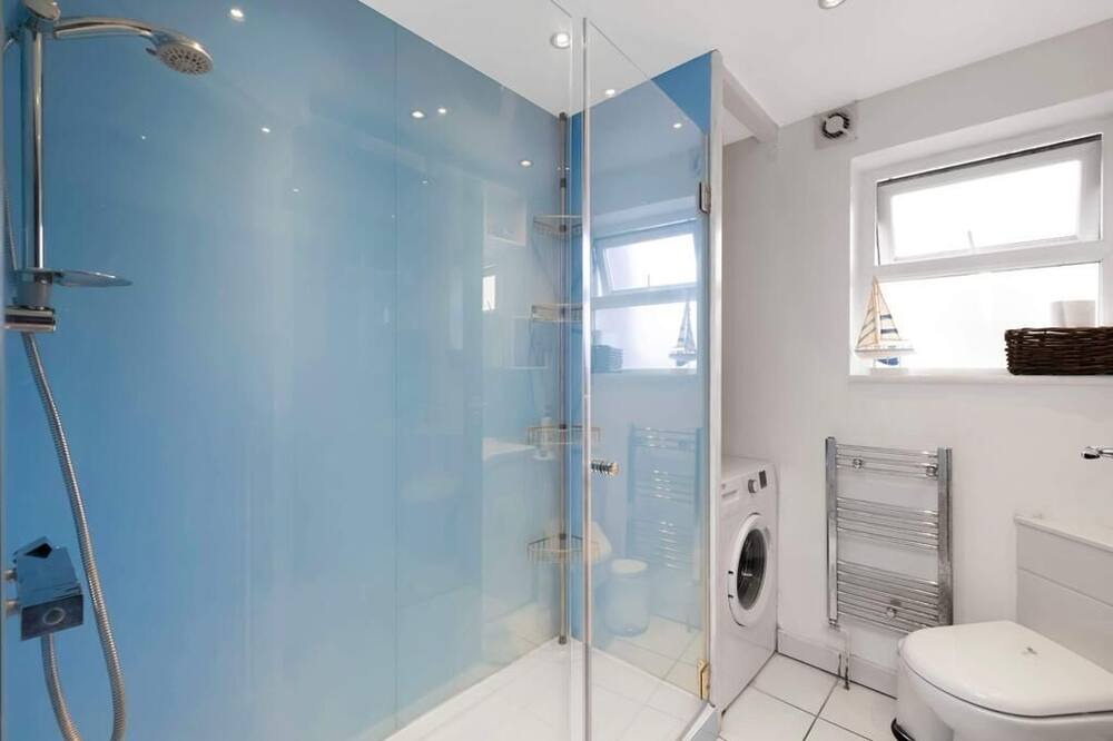 Photo of Bathroom in Plaistow South