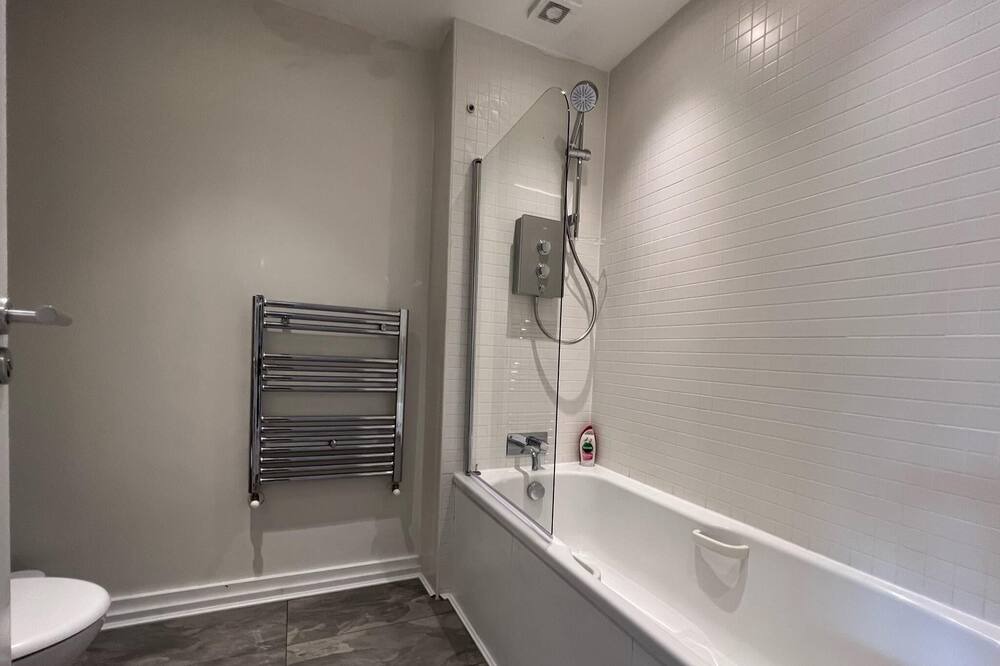 Photo of Bathroom in Finnieston