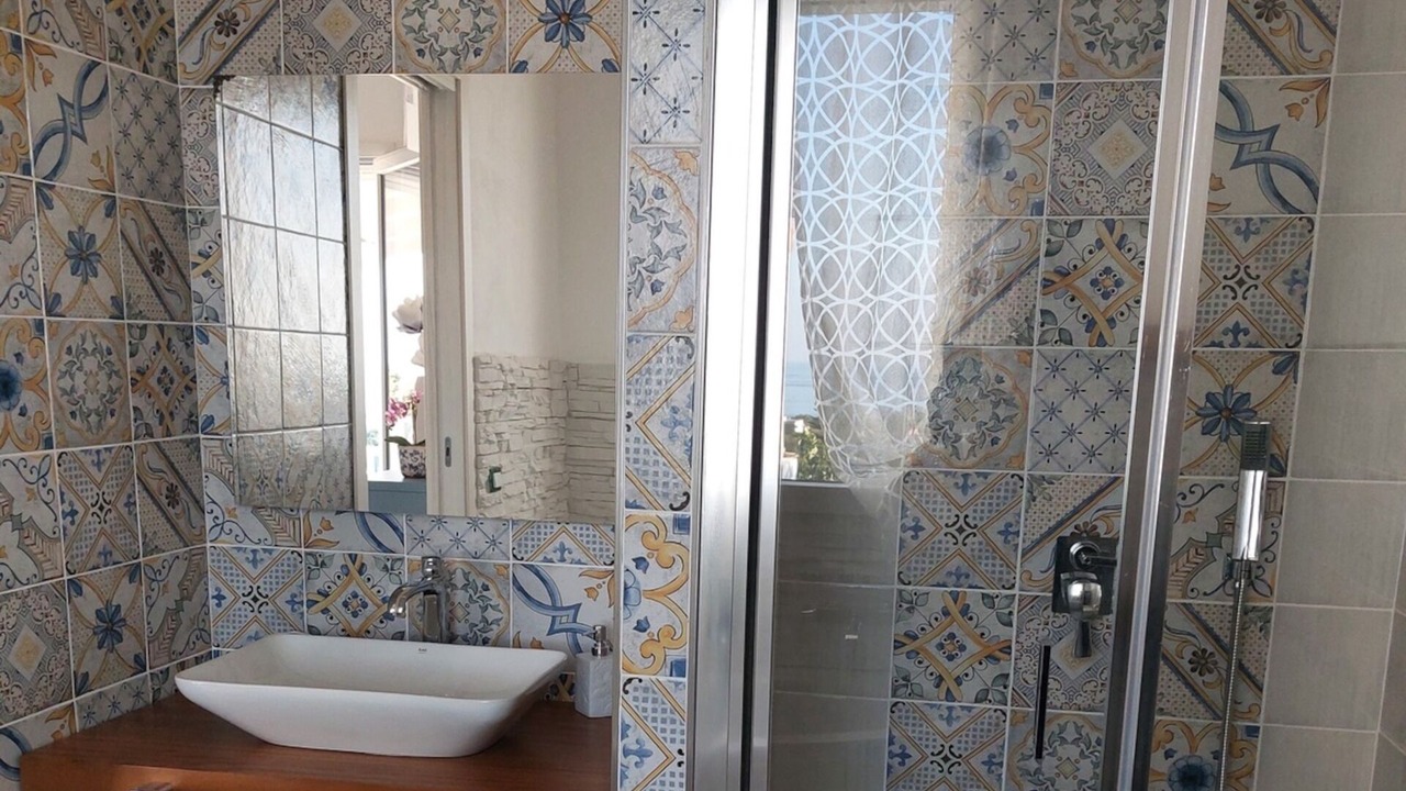 Photo of Bathroom in Ustica