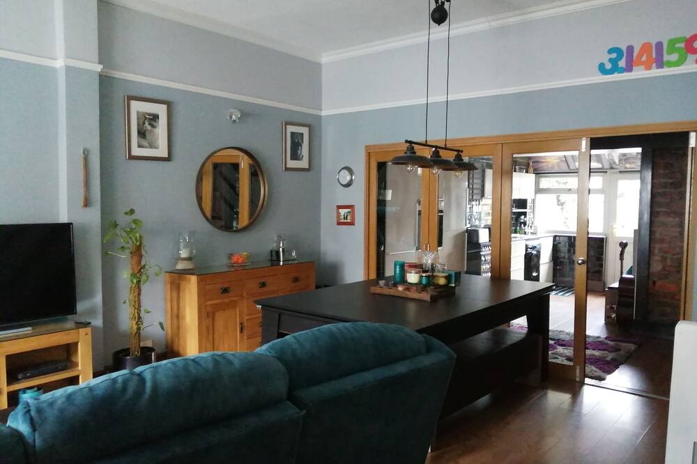Photo of Livingroom in North West