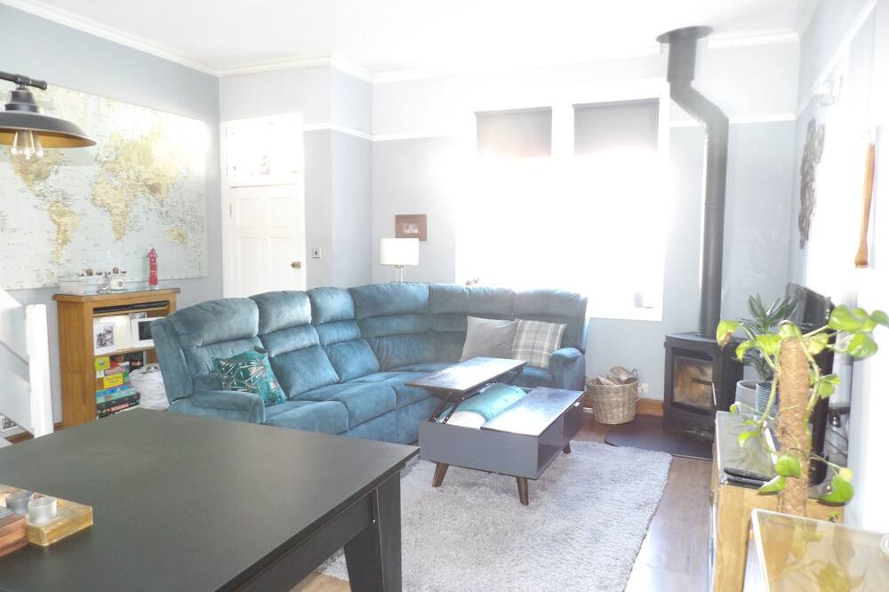 Photo of Livingroom in North West