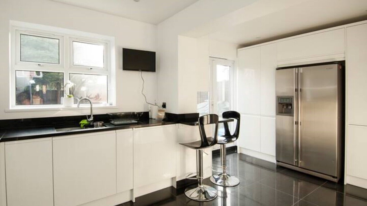 Photo of Kitchen in Cheshunt
