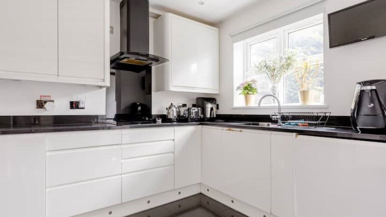 Photo of Kitchen in Cheshunt