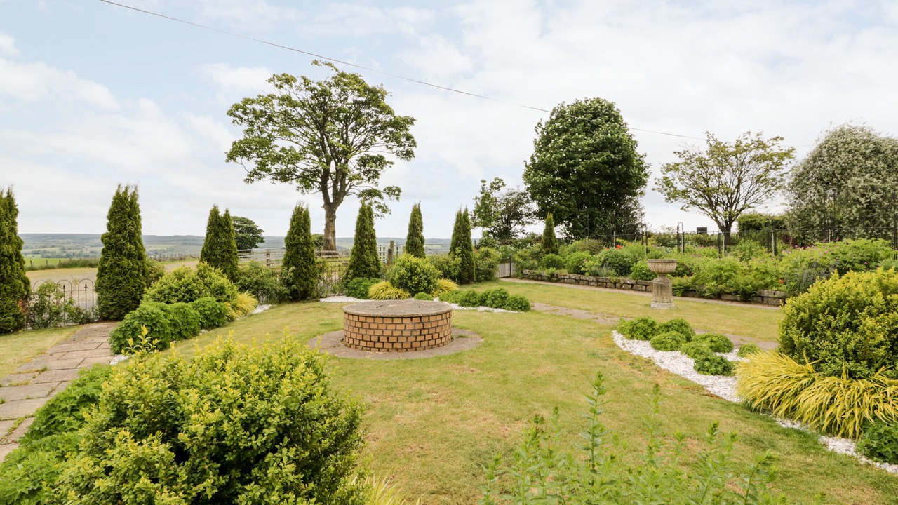Photo of Outdoor in Banknock