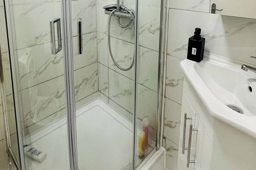 Photo of Bathroom in Custom House
