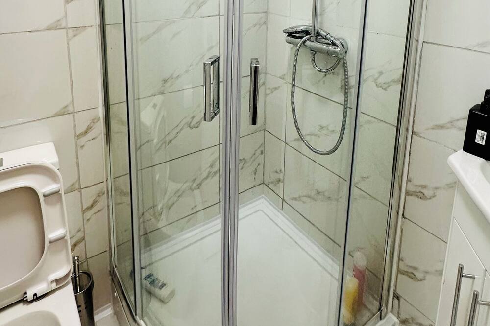 Photo of Bathroom in Custom House