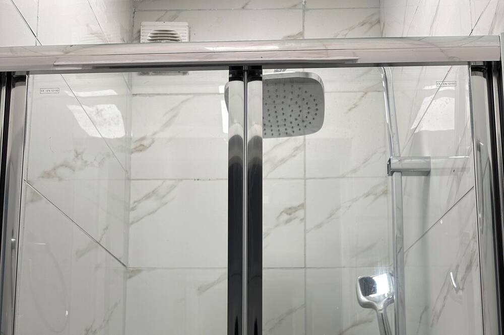 Photo of Bathroom in Custom House