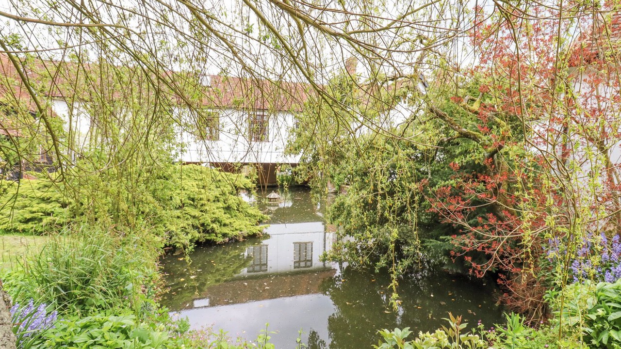 Photo of Outdoor in Howlett End