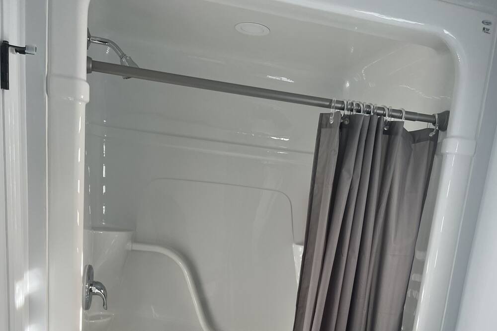 Photo of Bathroom in Boblo Island