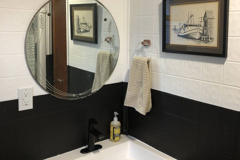Photo of Bathroom in Turkey Point