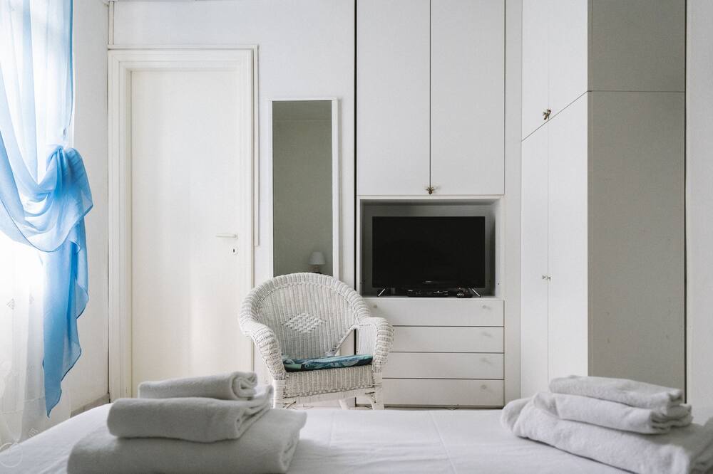 Photo of Bedroom in Capo Mimosa-Rollo