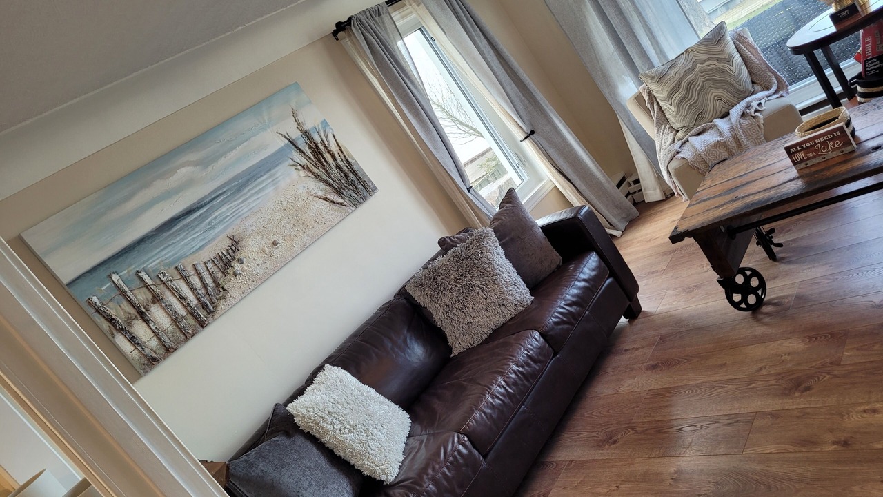 Photo of Livingroom in Pointe aux Roches