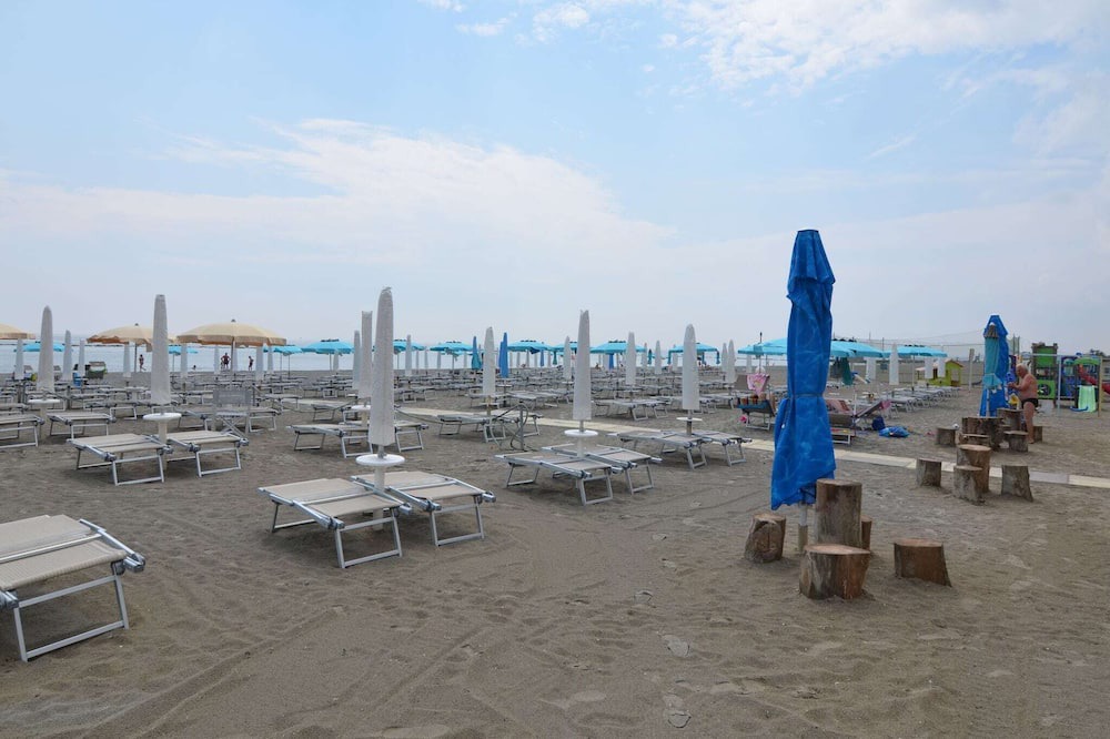Photo of Others in Lido di Dante