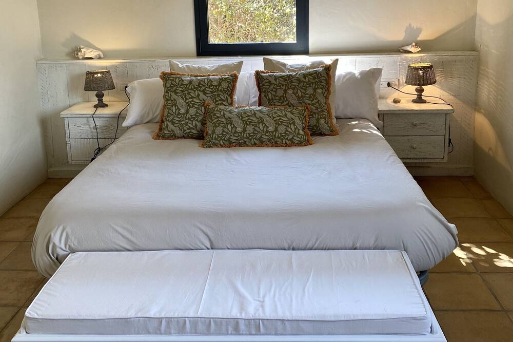 Photo of Bedroom in Mont-Ras