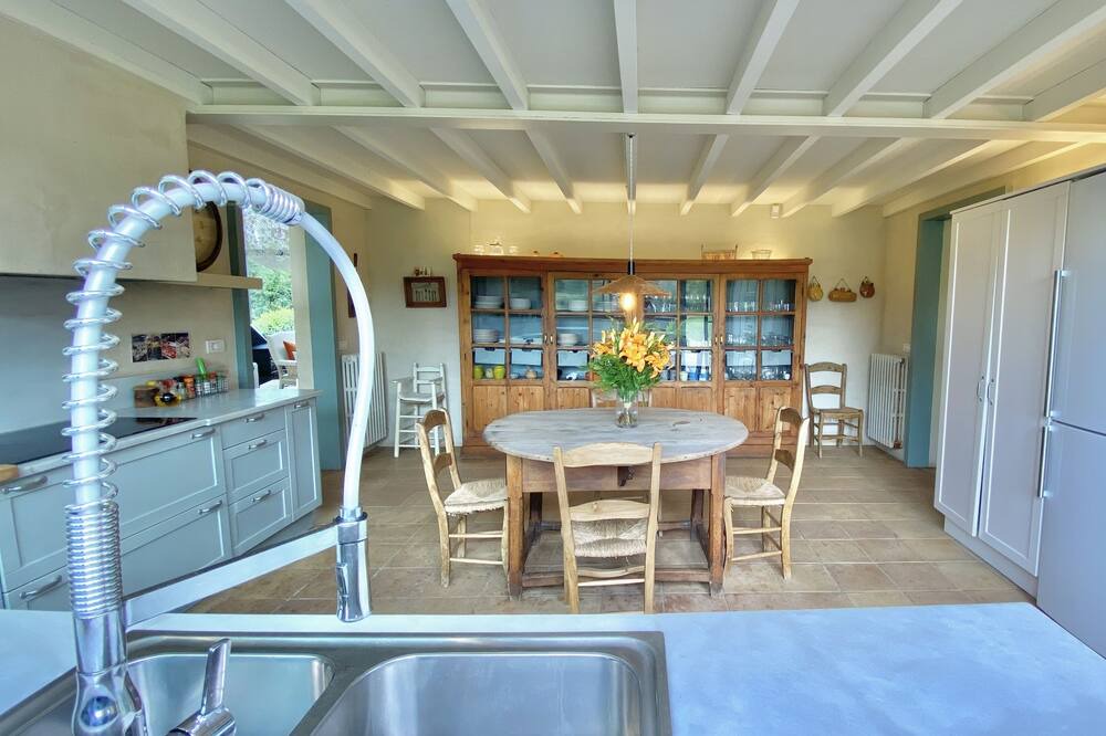 Photo of Kitchen in Mont-Ras