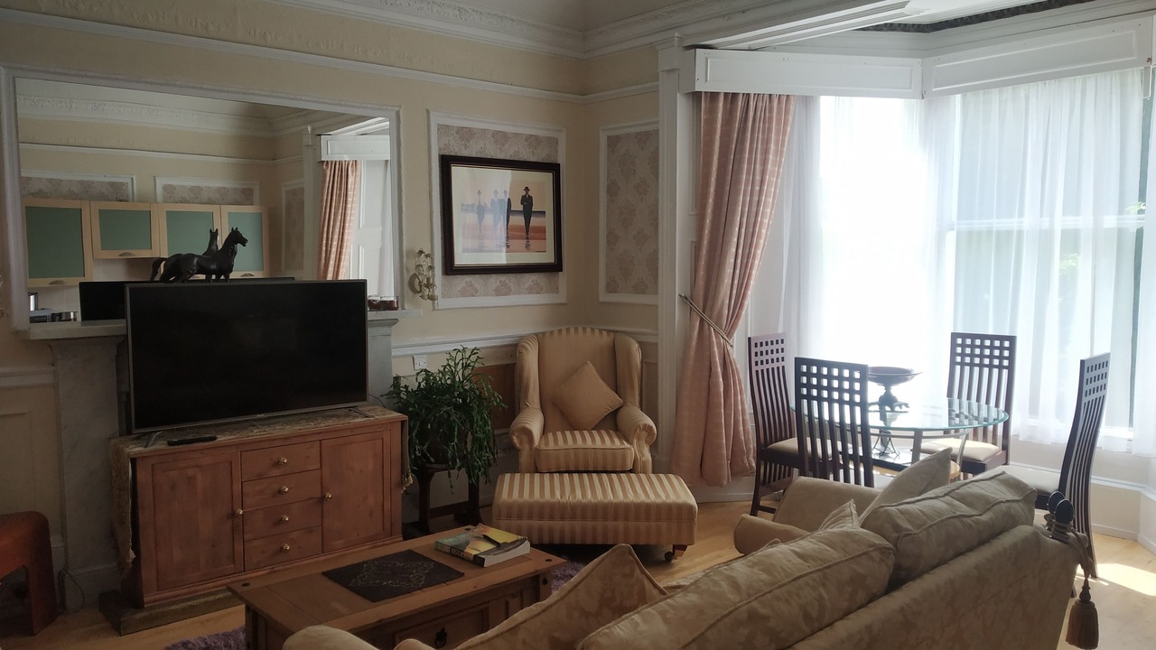 Photo of Livingroom in Busby