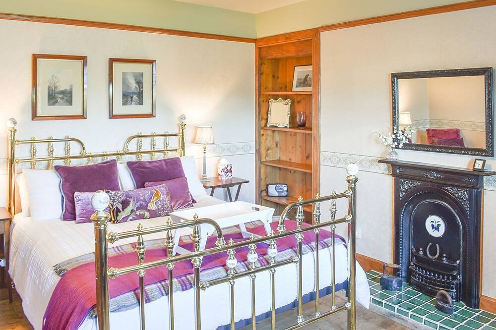 Photo of Bedroom in Glenmorangie