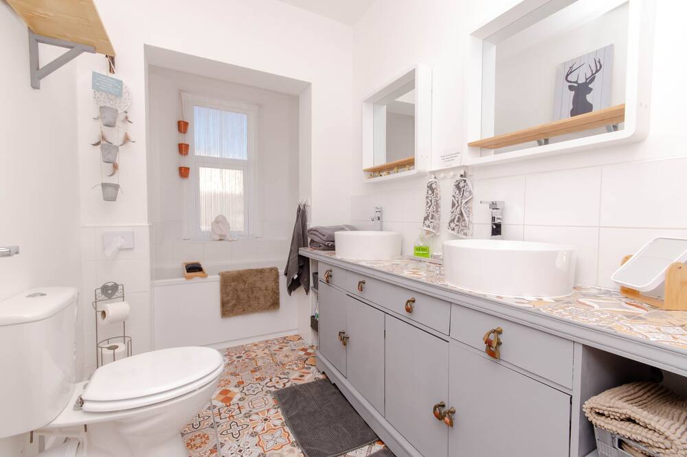 Photo of Bathroom in Largs