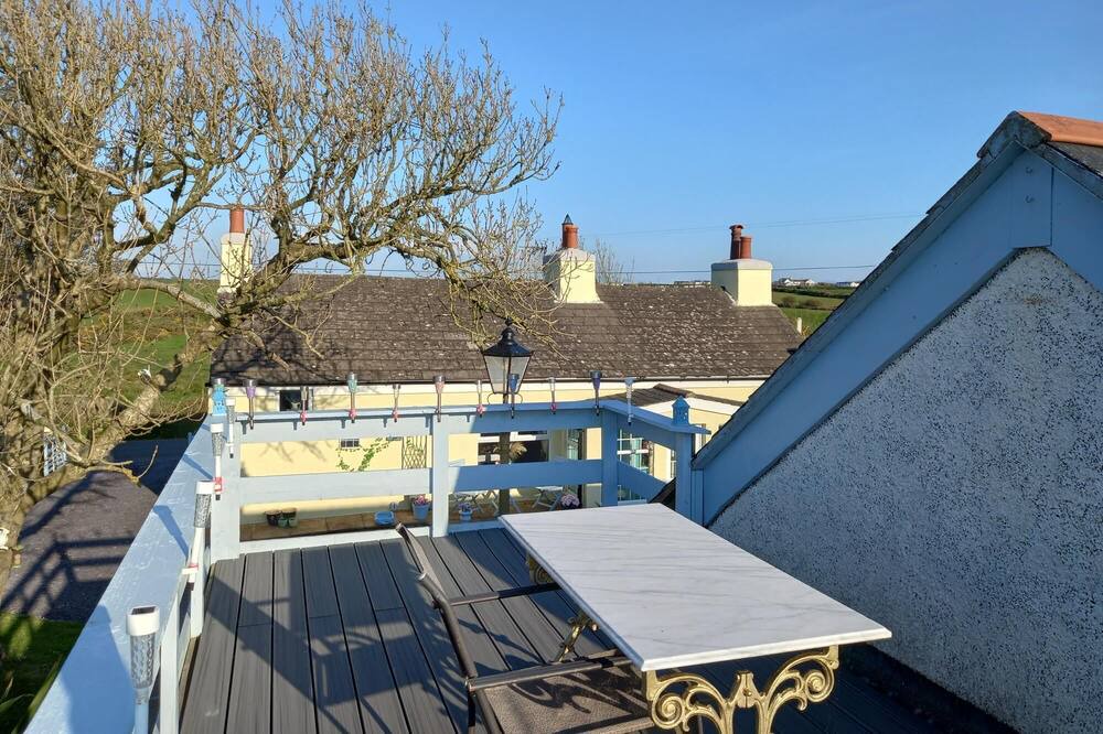 Photo of Patio Balcony in Caergeiliog