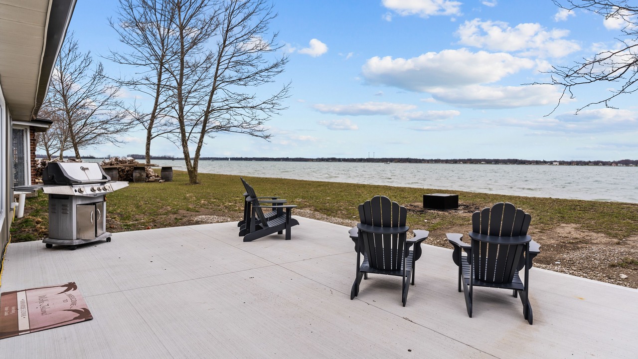 Photo of Patio Balcony in Boblo Island