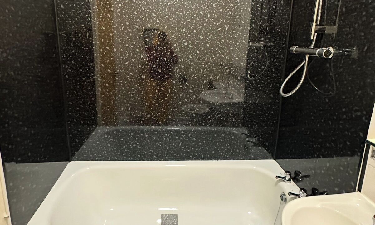 Photo of Bathroom in Finnieston
