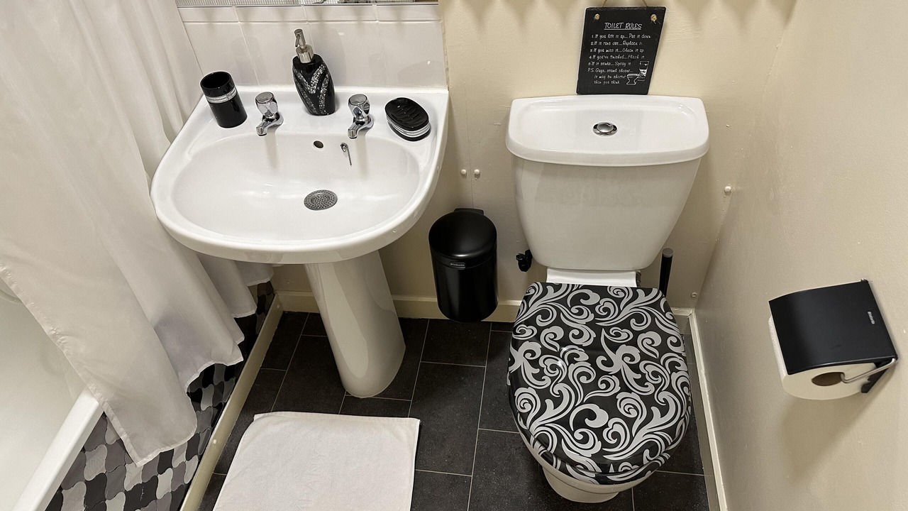 Photo of Bathroom in Finnieston