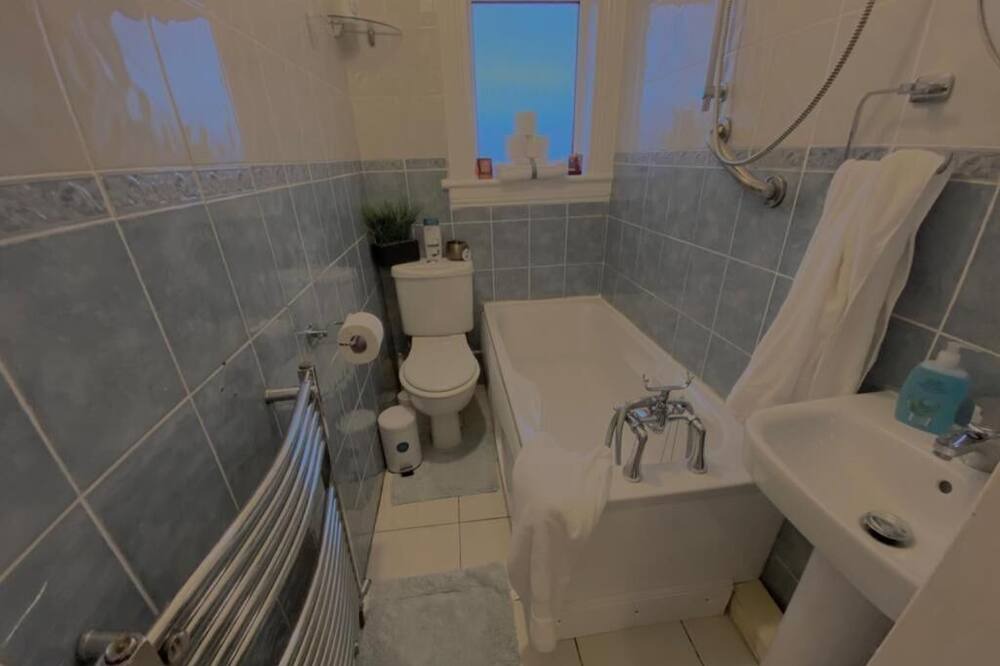 Photo of Bathroom in Port Glasgow
