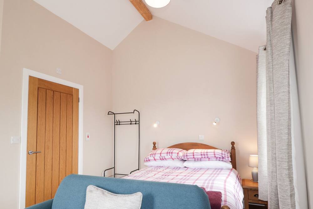 Photo of Bedroom in Oldshoremore