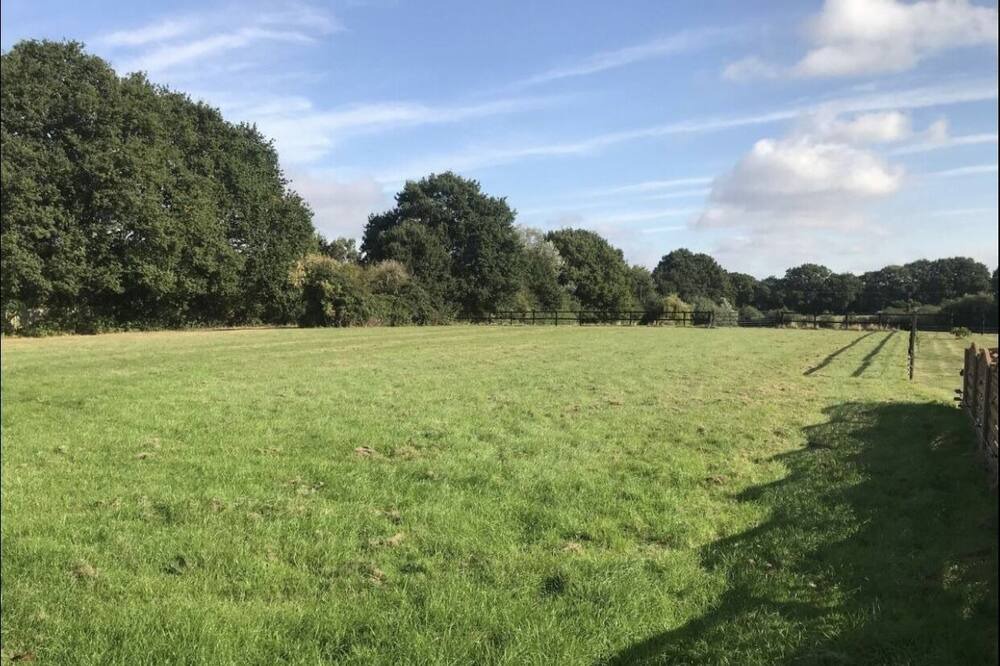 Photo of Outdoor in Ramsden Heath