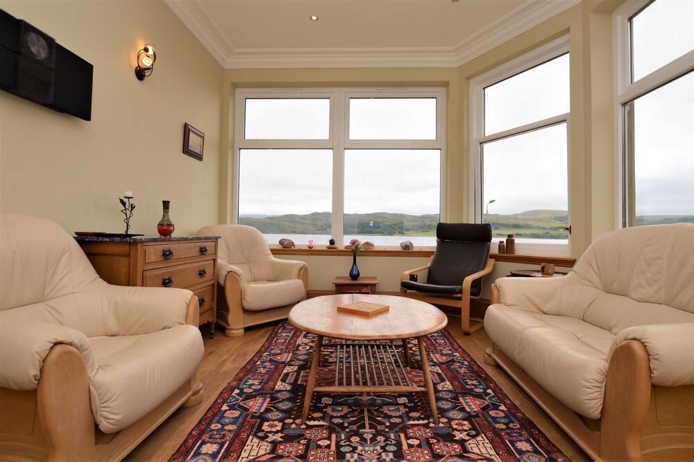 Photo of Livingroom in Tighnabruaich