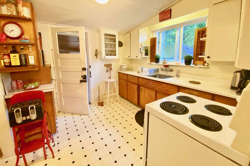 Photo of Kitchen in Fenelon Falls