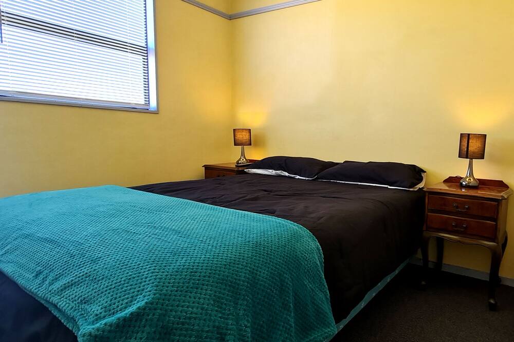 Photo of Bedroom in Orepuki