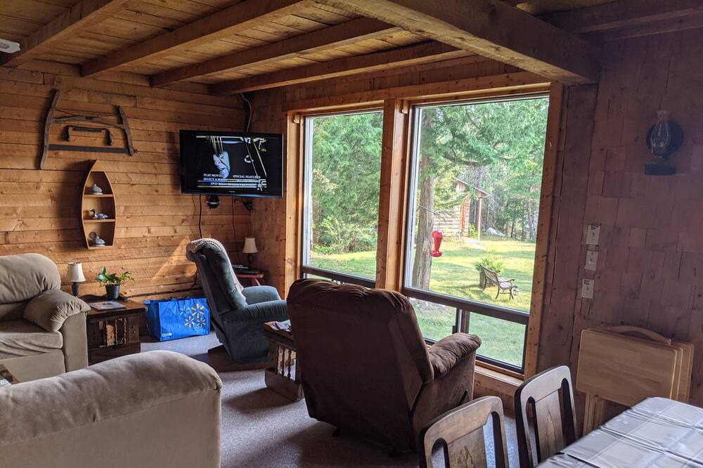 Photo of Livingroom in Timmins