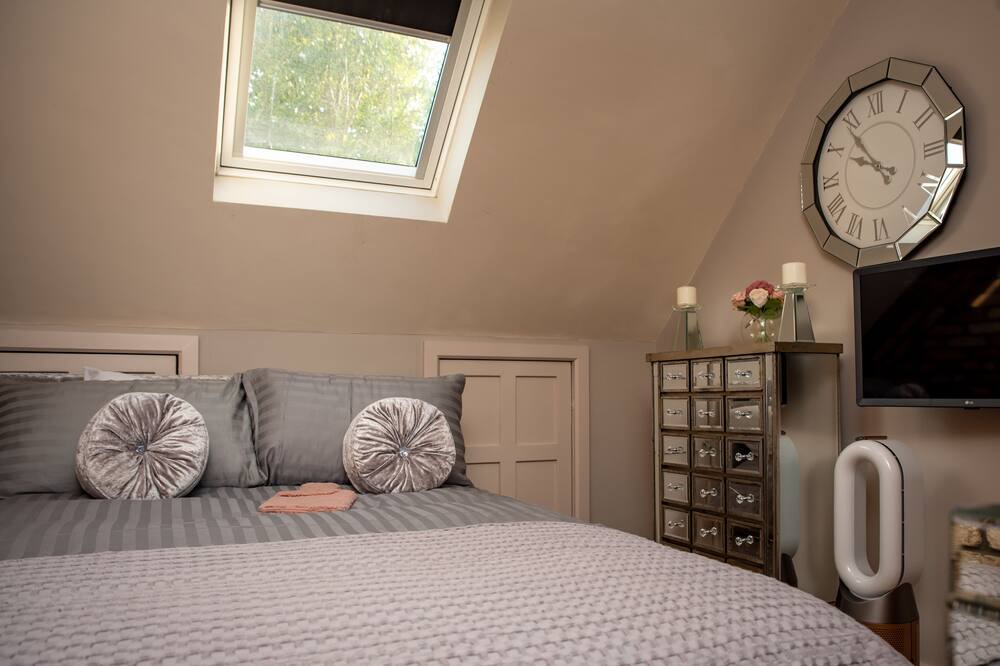 Photo of Bedroom in Barlby