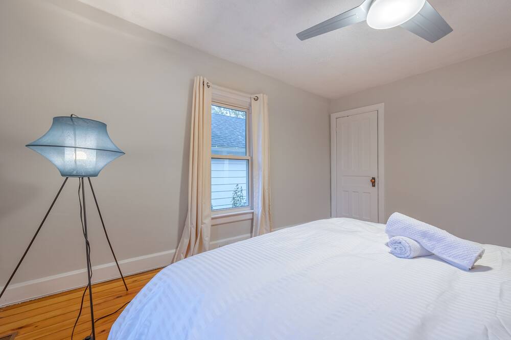 Photo of Bedroom in Fort Erie