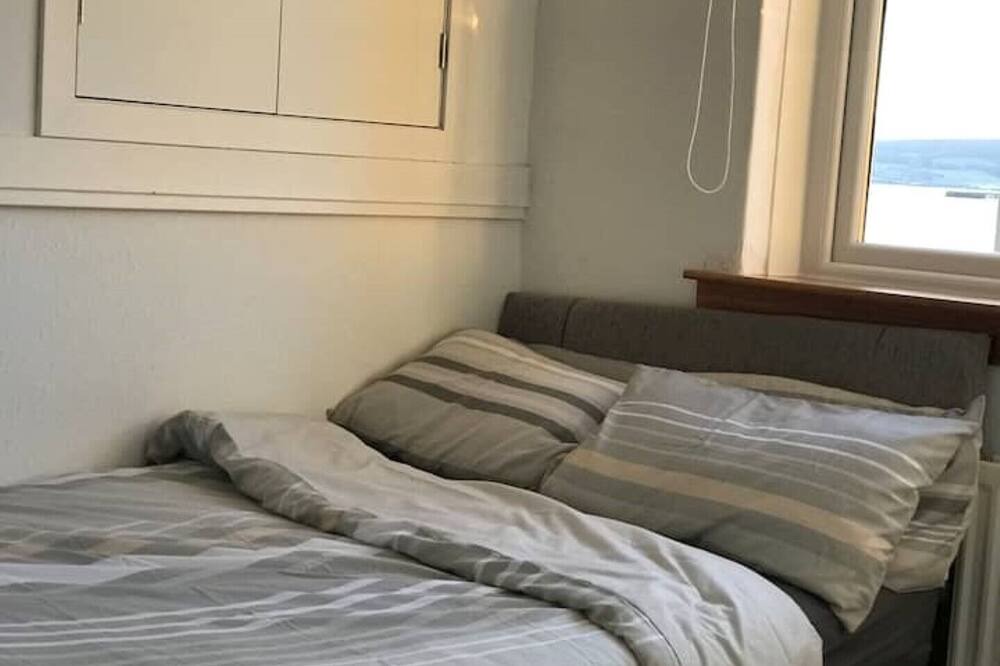 Photo of Bedroom in Helensburgh