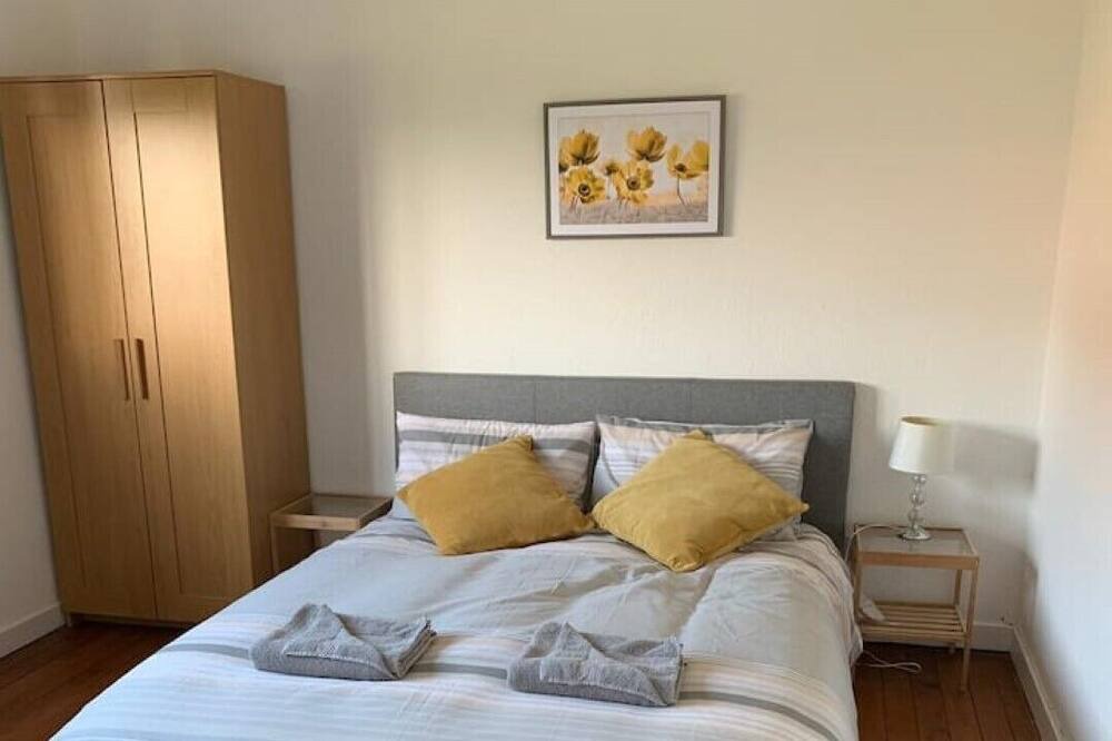 Photo of Bedroom in Helensburgh