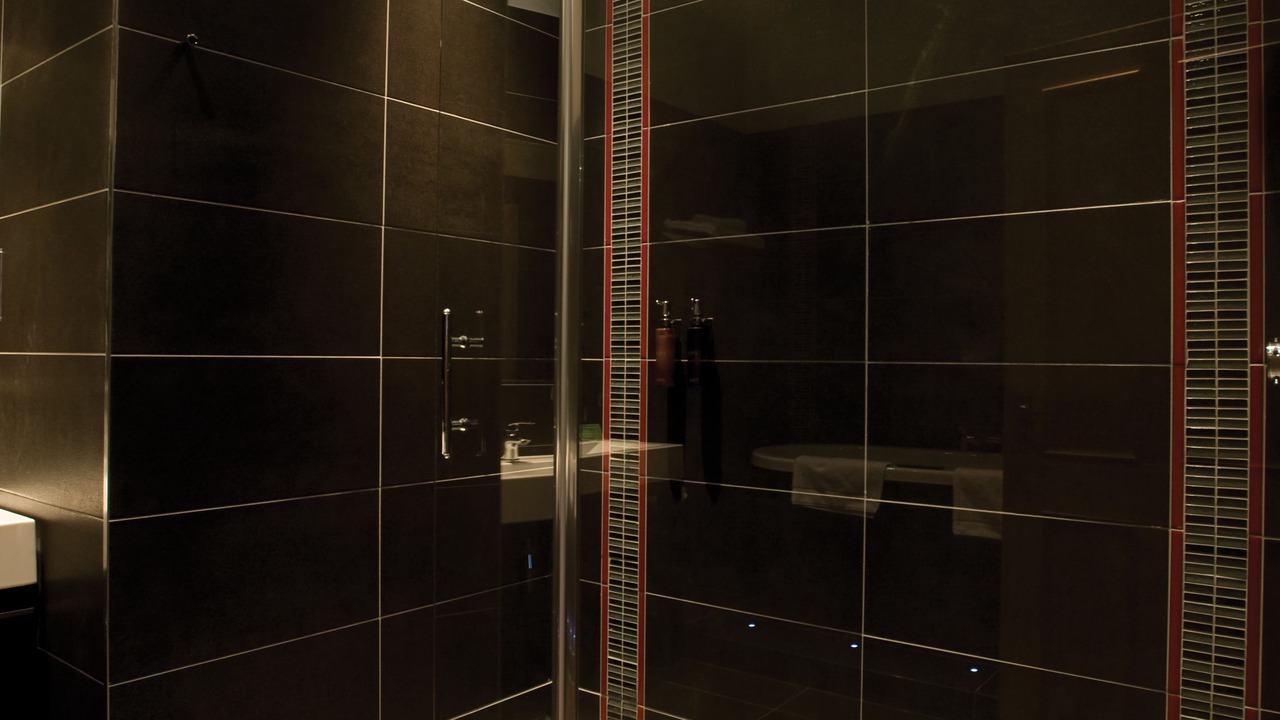 Photo of Bathroom in Grays